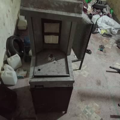 shawarma machine with table