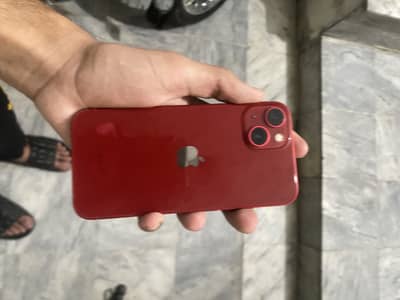 Apple iPhone 13