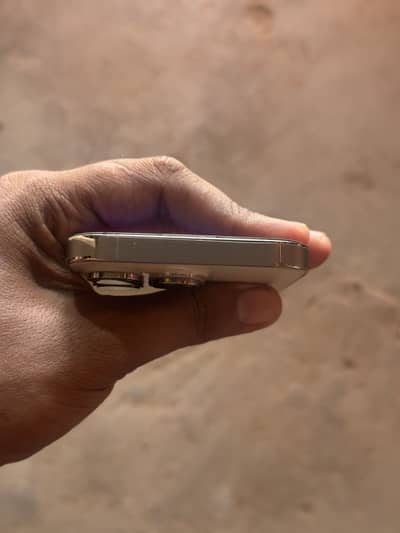 iphone 14 pro golden jv