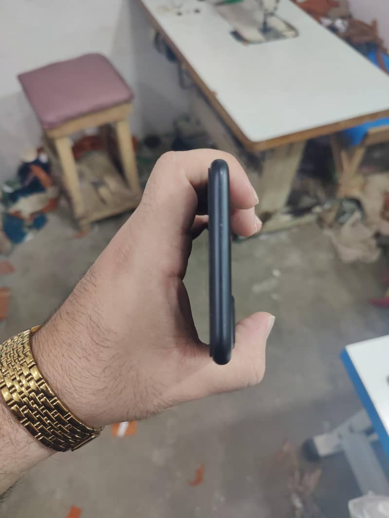 Apple iPhone 7 Plus 3