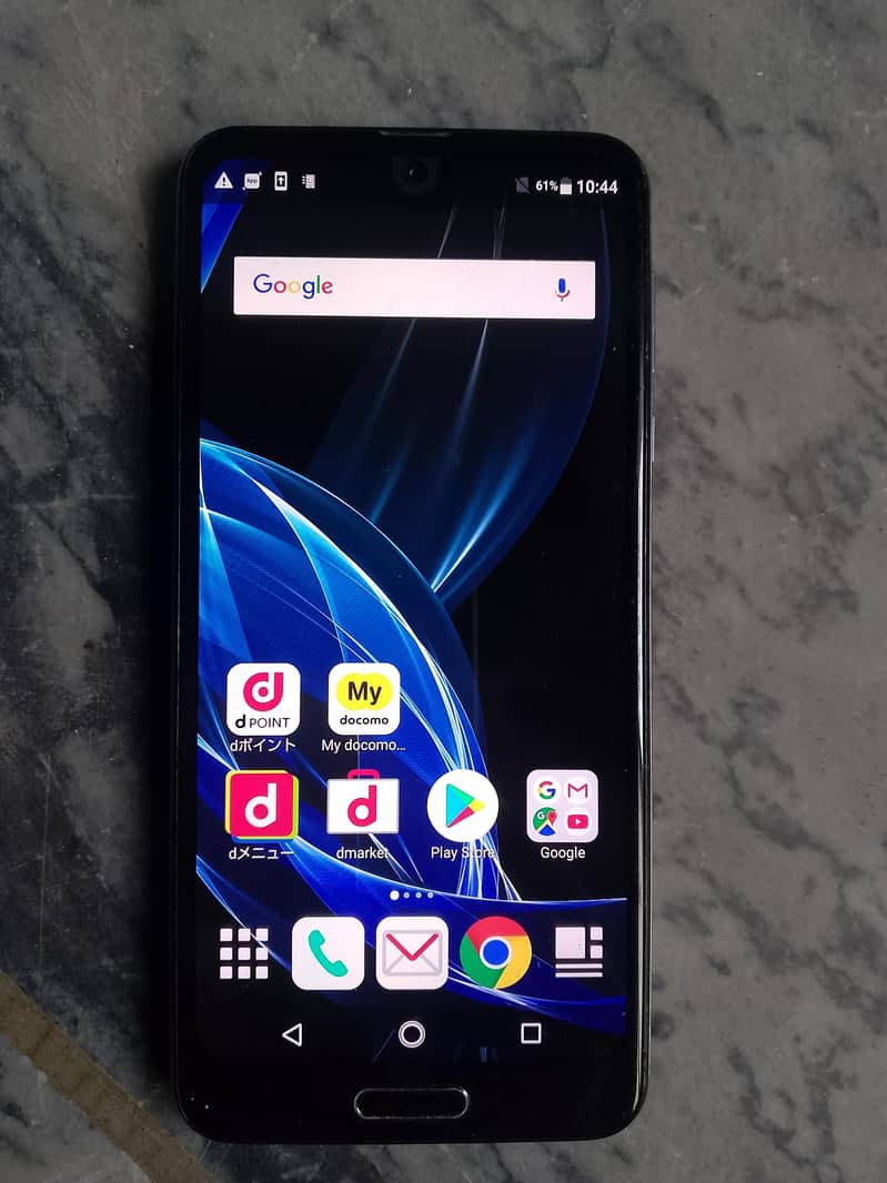 Sharp Aquos R2 0