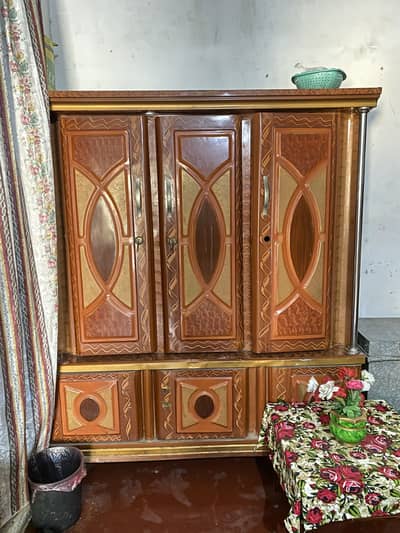 Almari for sell