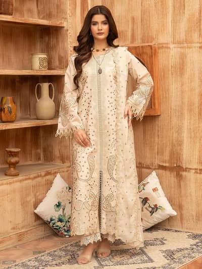 Women's Premium Embroidered Lawn 3 Piece Suit