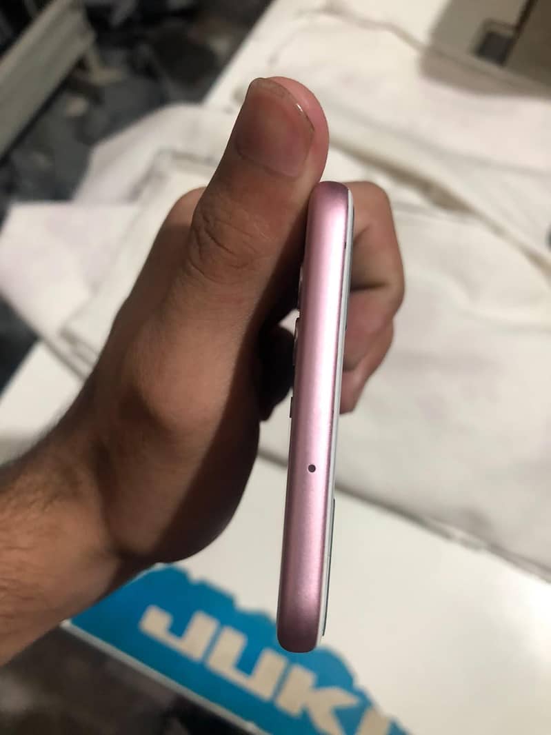 Huawei Nova 2 Plus 4