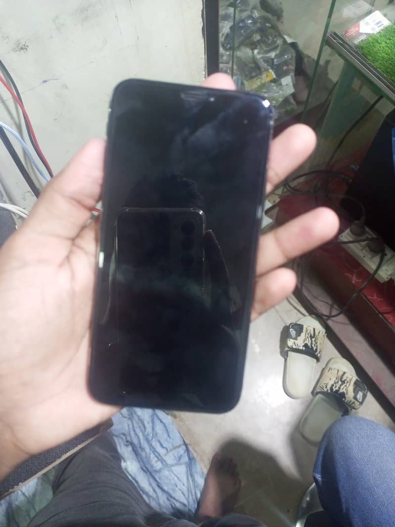 Apple iPhone X 2