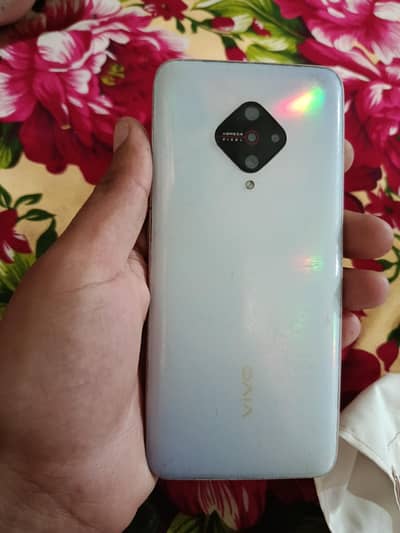 Vivo S1