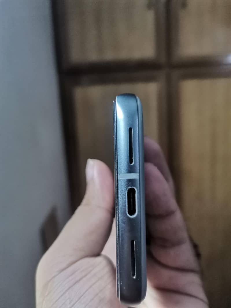 Google Pixel 8 2