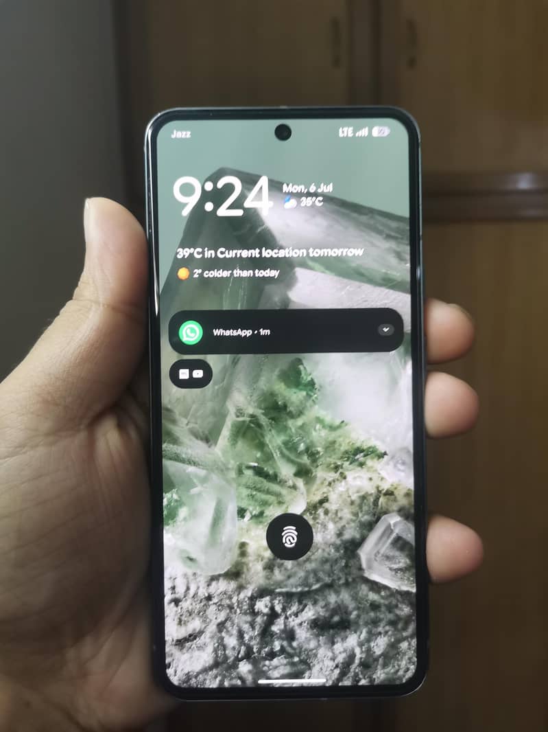 Google Pixel 8 5