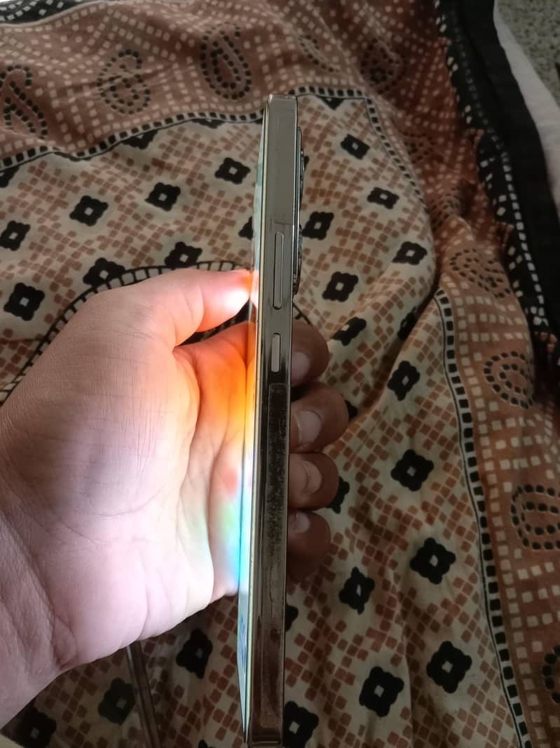 Infinix Note 40 6