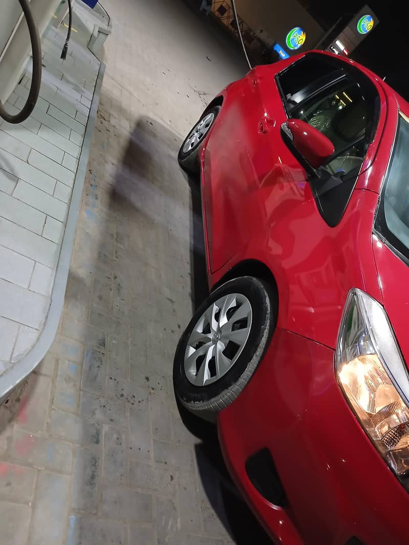 1300cc vitz 5