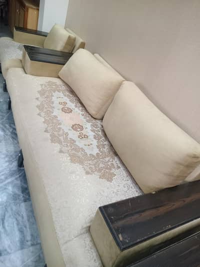 5 seeter sofa set