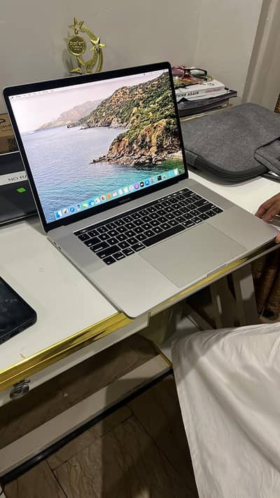 Apple MacBook /MacBook Pro 2019 / Core i7 / MacBook for sale