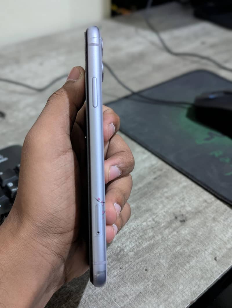iphone 11 4