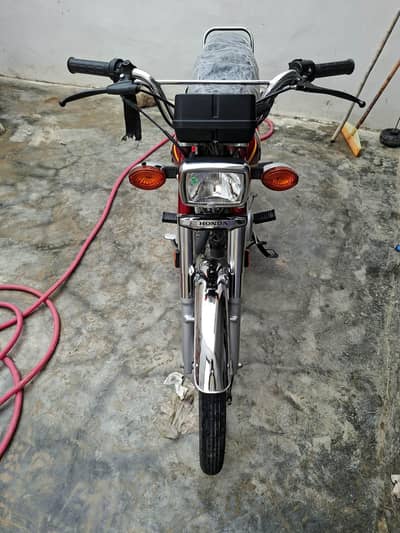 Honda CG 125 Model 2026  10/10 Condition nut to nut Genuine
