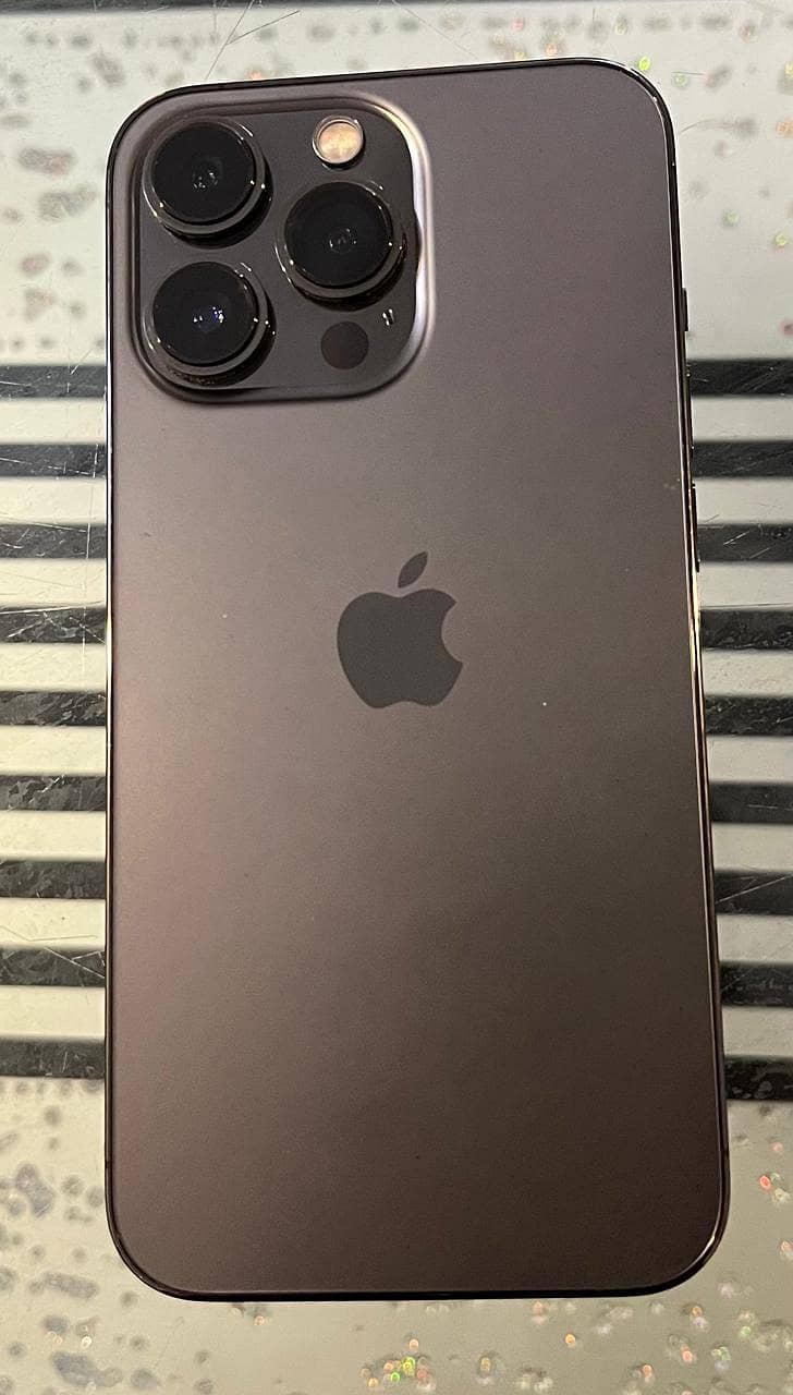 Apple iPhone 13 Pro 0