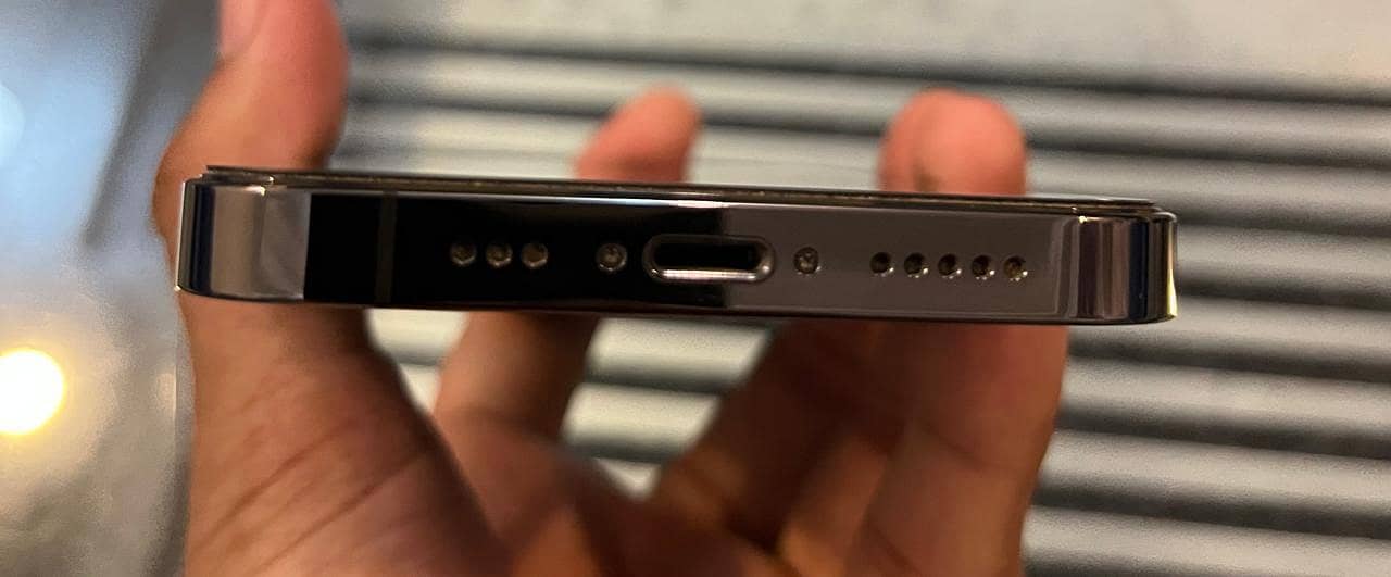 Apple iPhone 13 Pro 2