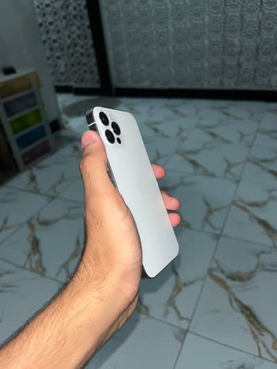Apple iPhone 12 Pro