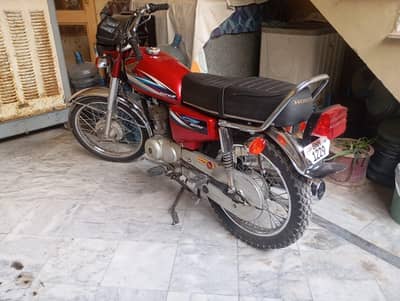 honda 125  bike