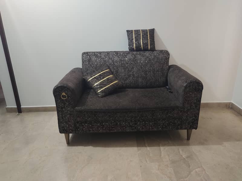 2 seater sofa 0