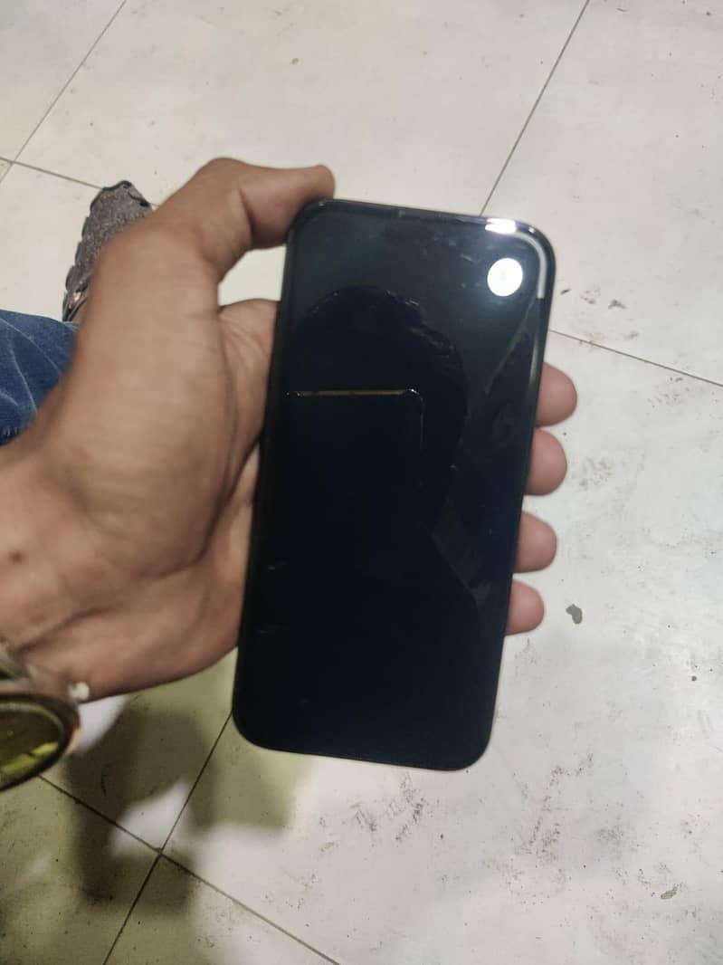 iPhone 15 Pro 4