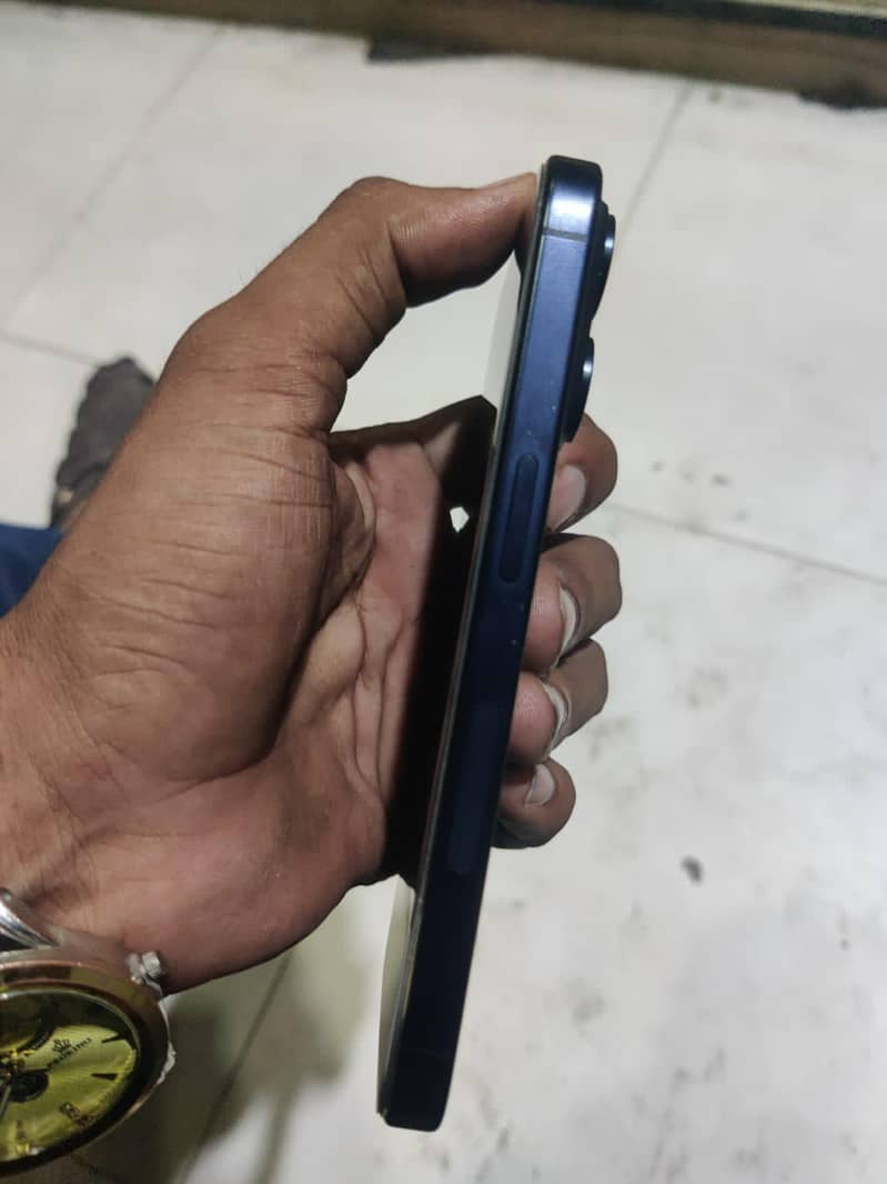 iPhone 15 Pro 5