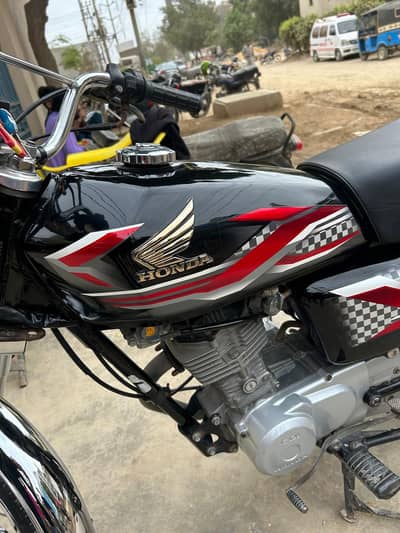 Honda CG 125 2024