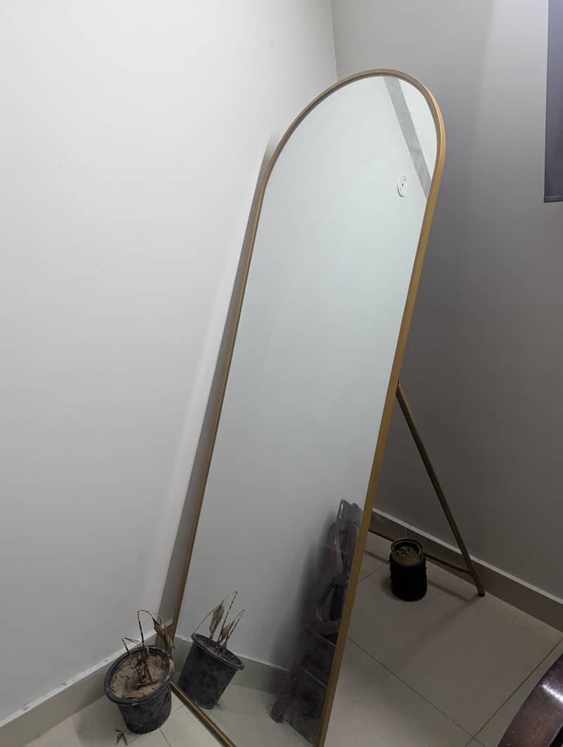 long mirror 0