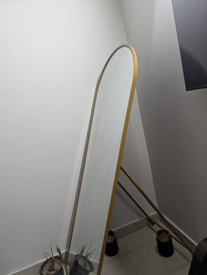 long mirror 1