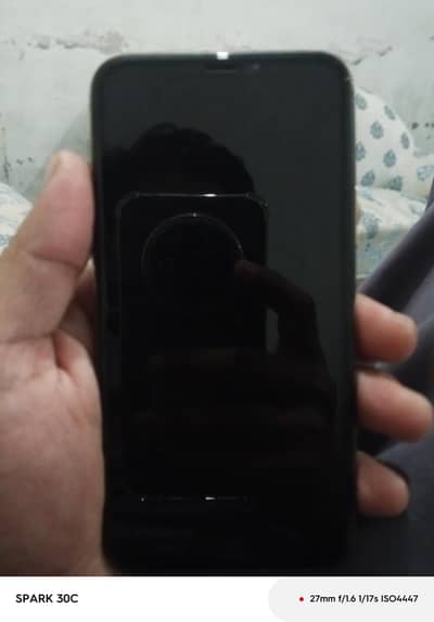 Apple iPhone 11 Pro daba wagera Sath hai