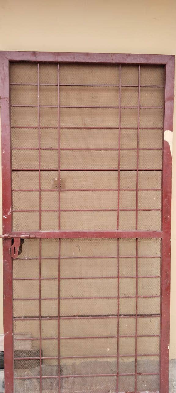 solid iron door 0