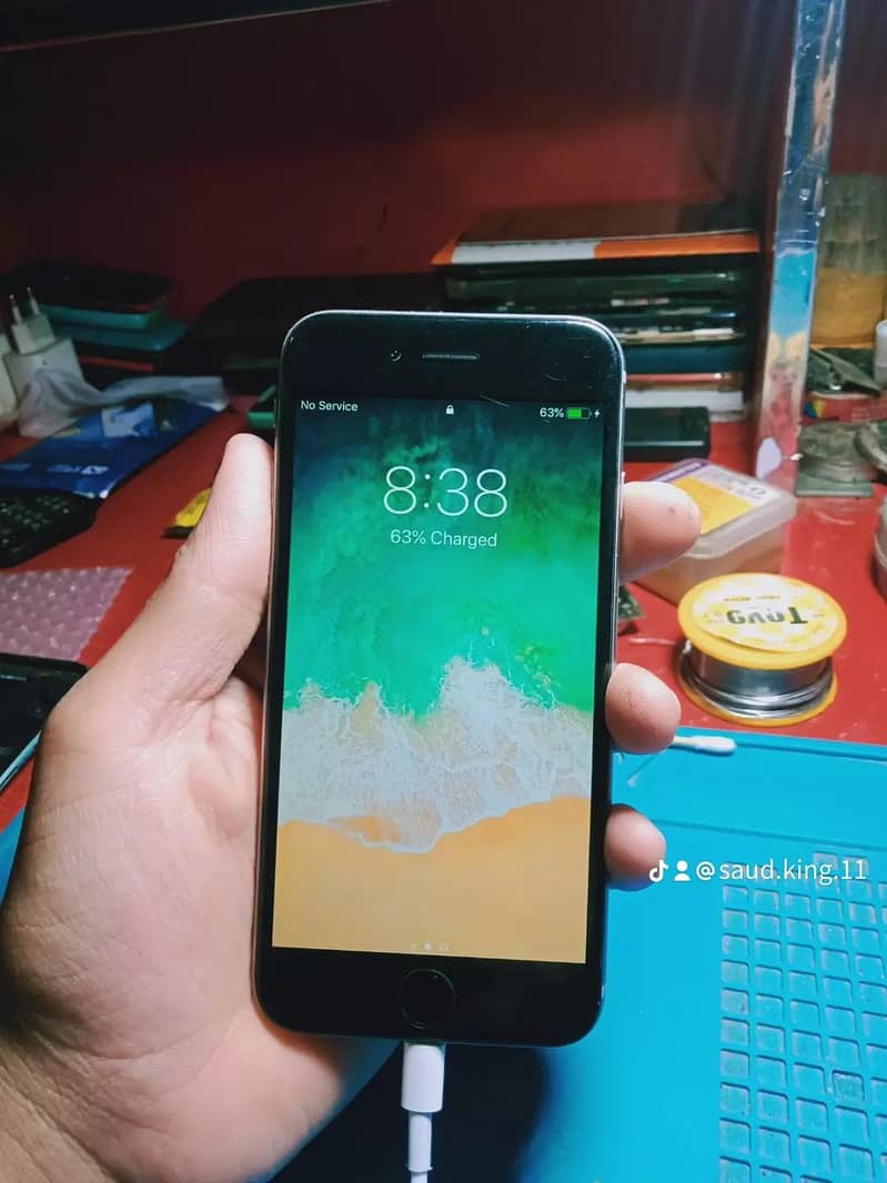 Apple iPhone 6S 1
