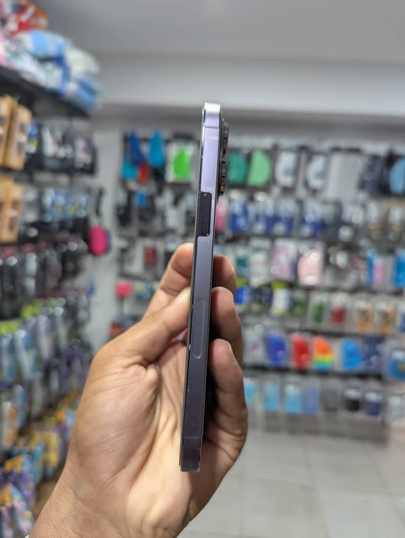 Apple iPhone 14 Pro Max 3