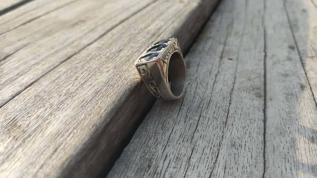 Blue sapphire Ring 4