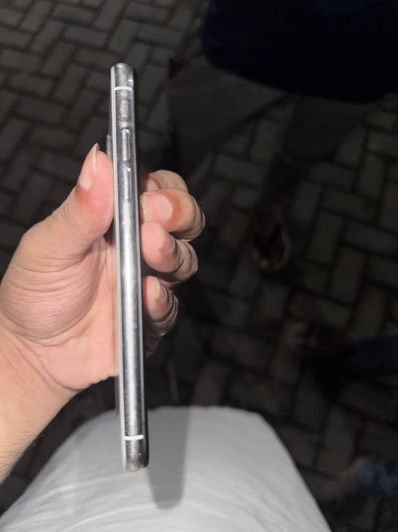 Apple iPhone X 2