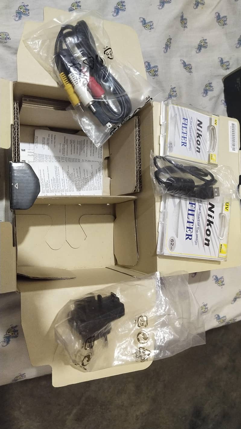NIKON D5300 COMPLETE KIT 4