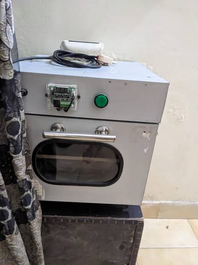 24 eggs capacity incubator