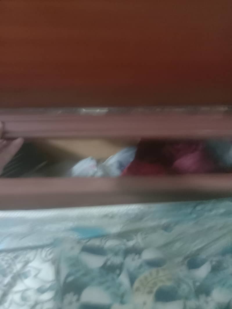 Double bed without mattress 2