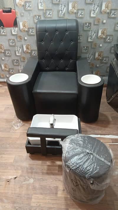 Mani Pedi sofa