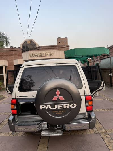 Mitsubishi Pajero 1993