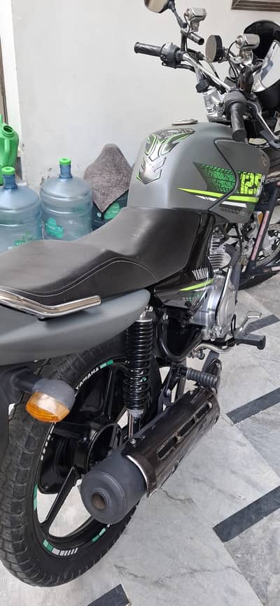 Yamaha YBR 125G 2023