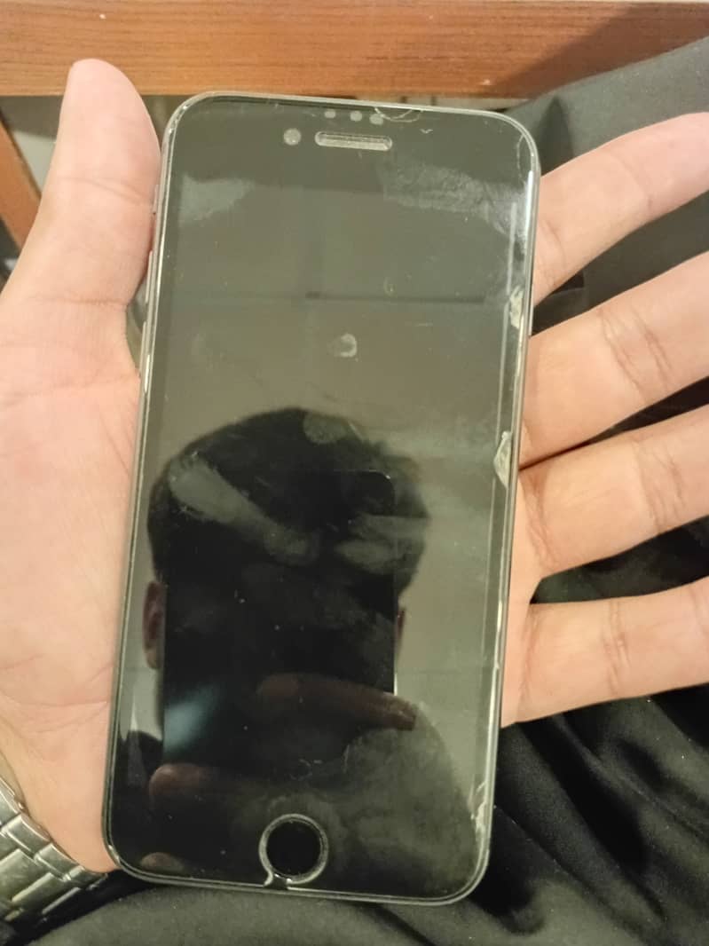 Apple iPhone 8 1