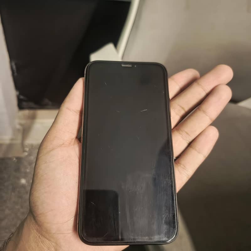 Apple iPhone X 3
