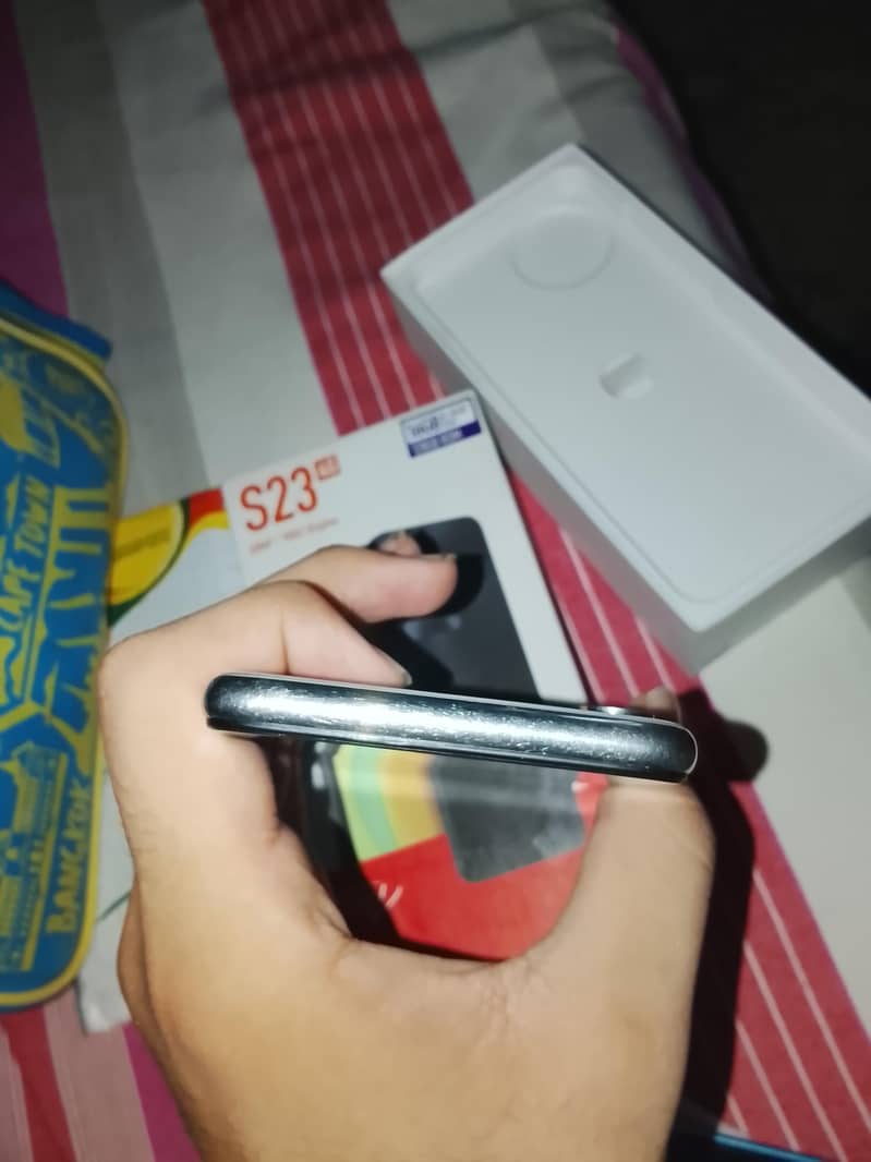 Apple iPhone X 5