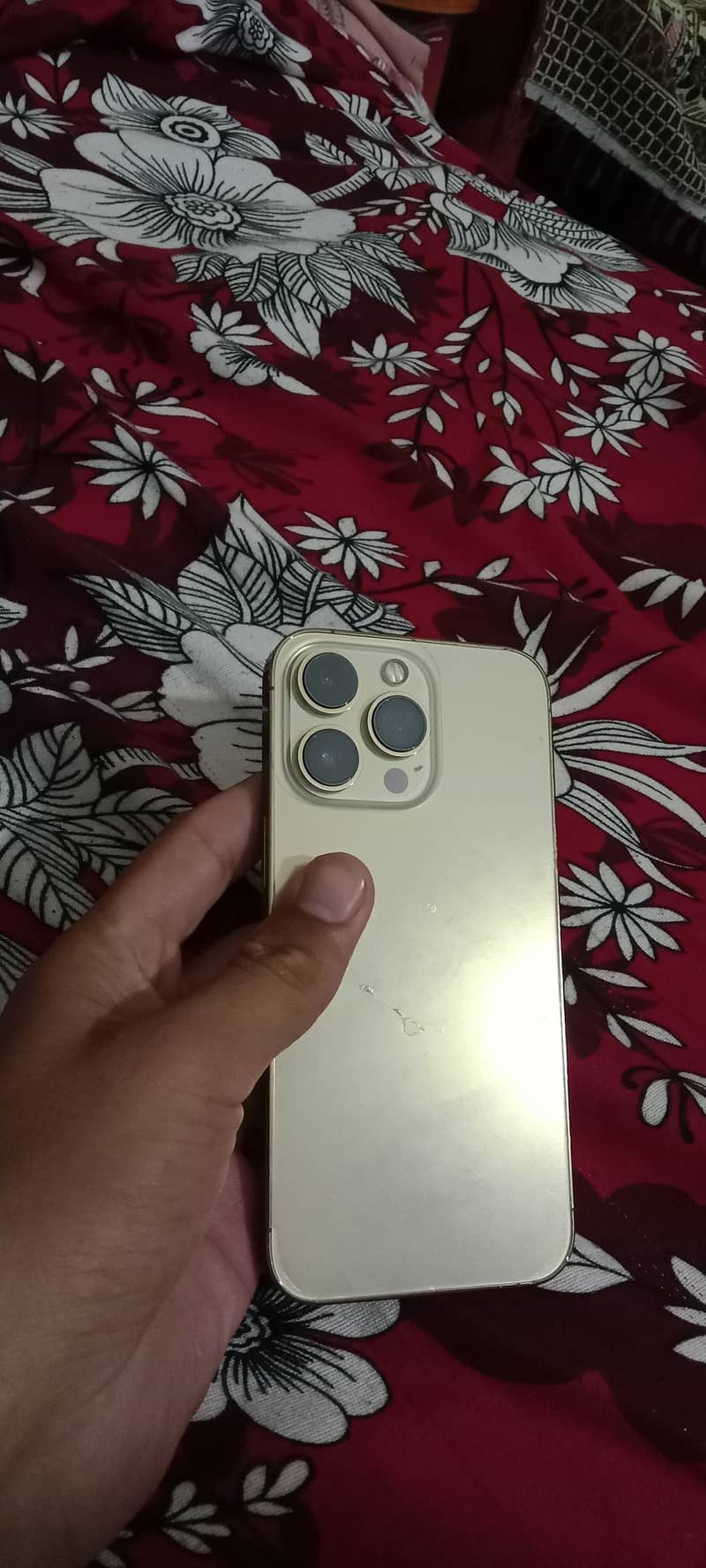 Apple iPhone 13 Pro 4