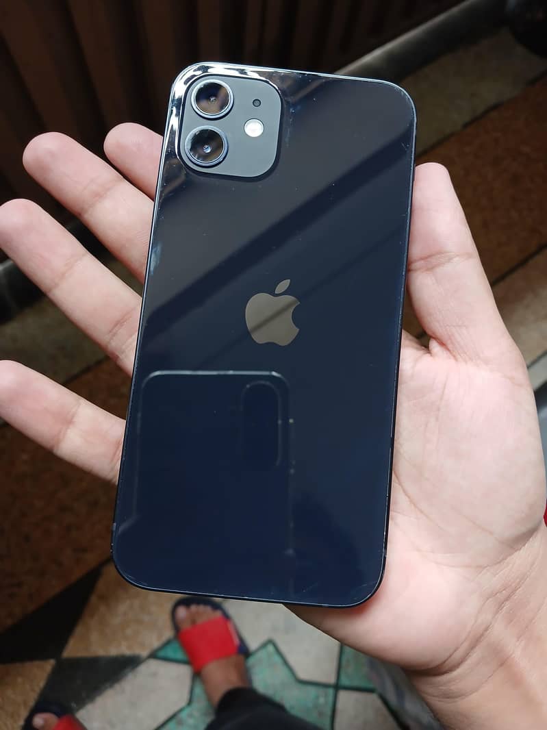 Apple iPhone 12 7
