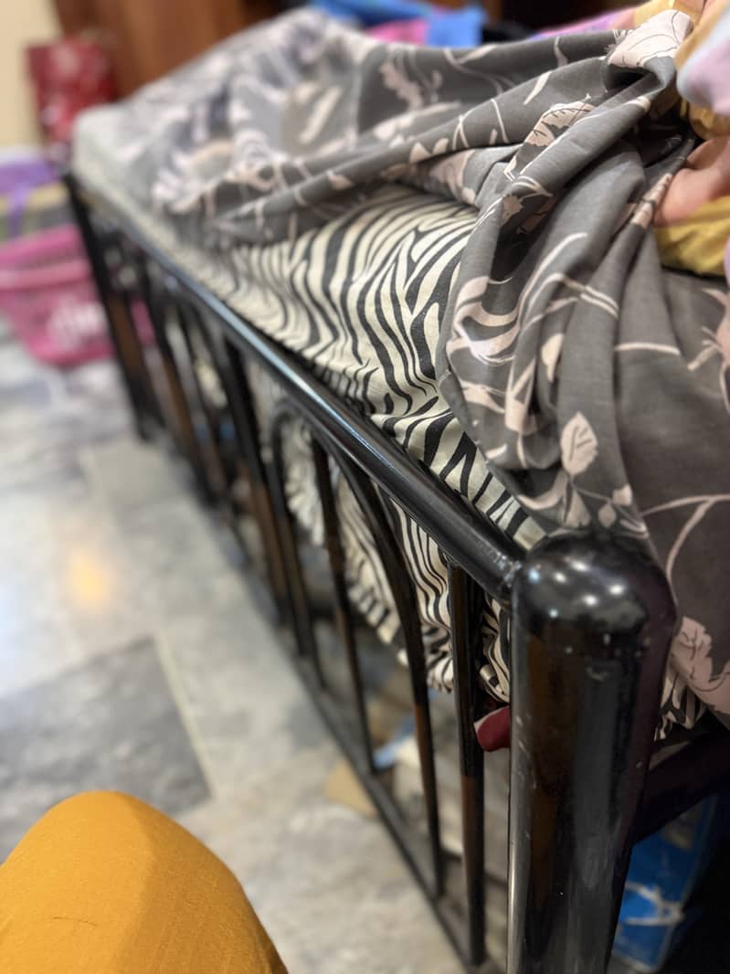 Iron bed 2