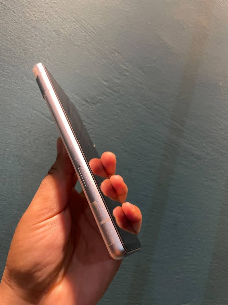 Google Pixel 7a 2
