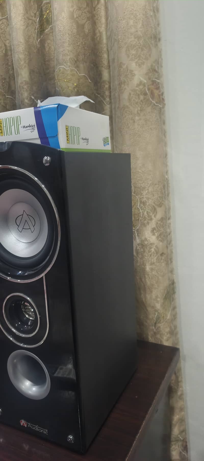 Speaker condition 10/10 3