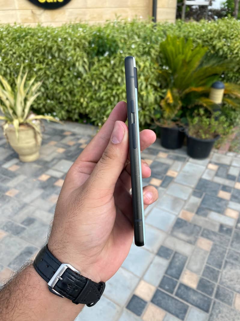 Google Pixel 6a 1