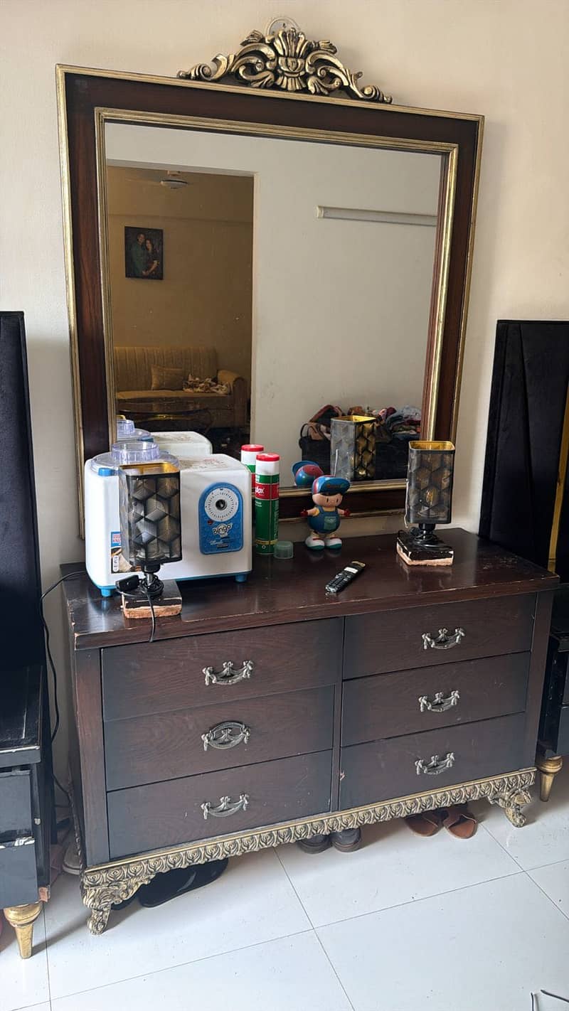 Bedroom set 0